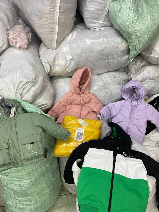 Дитячий одяг сток