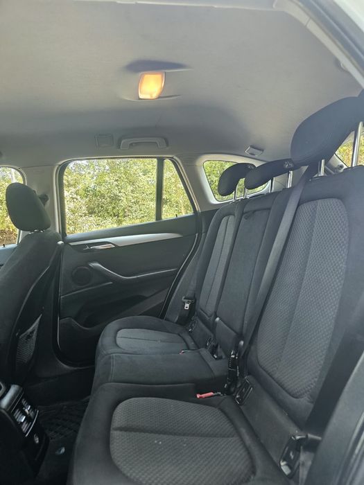 BMW X1 18D s-drive