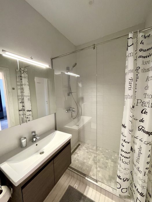 Аркадия 2 ком на Каманина 16 Море люкс . 45 жемчужины