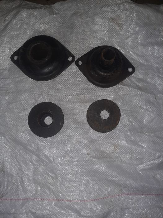 Продам подушки кріплення кабіни Камаз 5320.4310 но комплекти