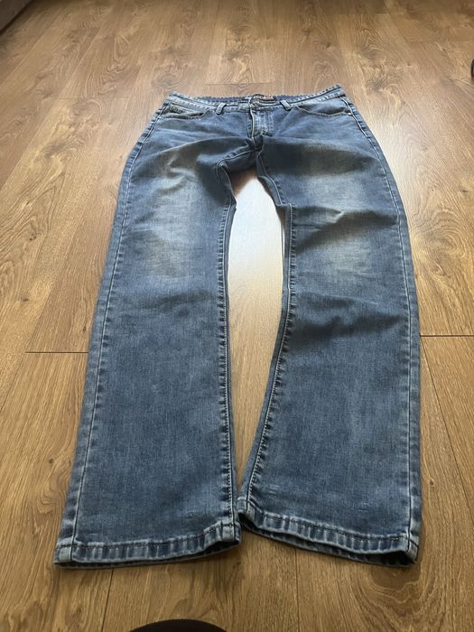 Spodnie jeansowe