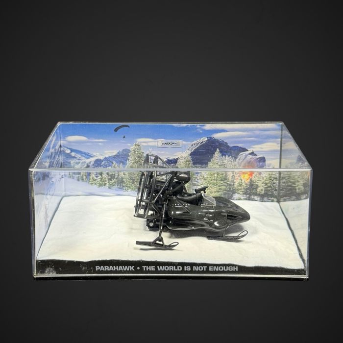 Model Parahawk James Bond 007 The World Is Not Enough 1:43 J6/033081