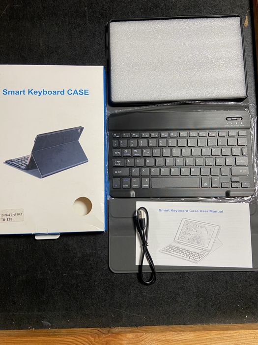 Новий чохол-клавіатура для Lenovo Tab M10 Plus (3rd Gen) 10.1