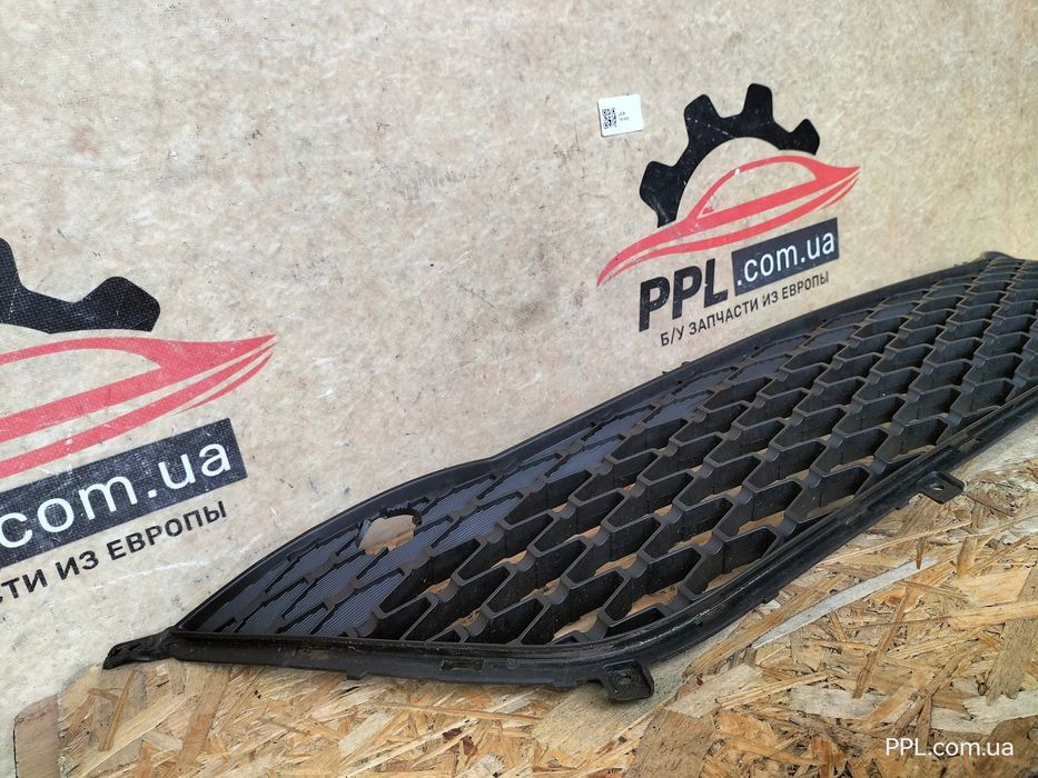 Hyundai i10 I 11-13 рестайлинг решетка бампера переднего 86522-0X200