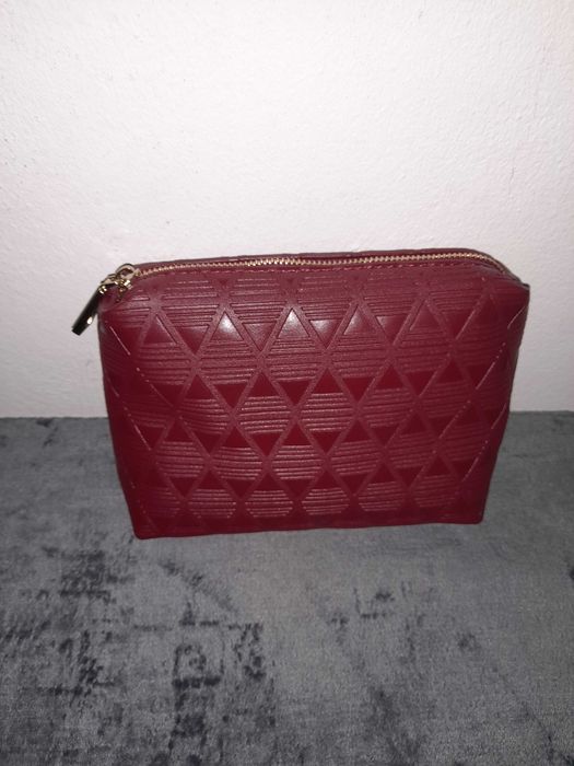 Necessaire ALDO novo e porta moedas 17€