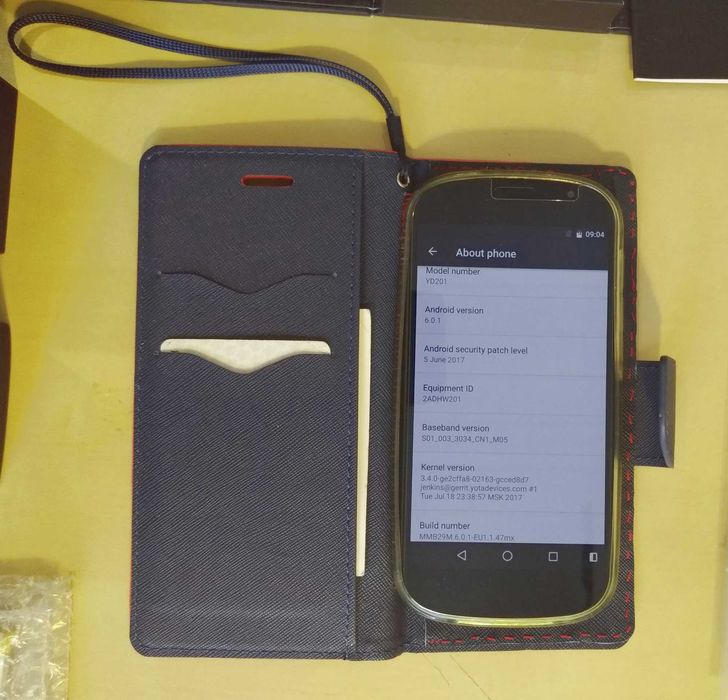 YotaPhone 2 YD201 2GB/32GB dwa ekrany z obu stron E-Ink + LCD, nanoSim