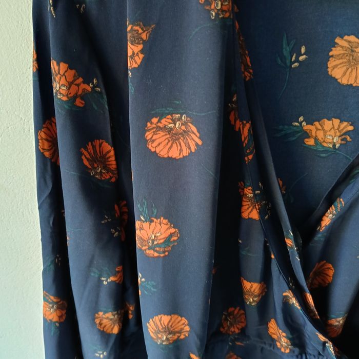 Second script 48 4XL elegancka koszula damska kopertowa floral print
