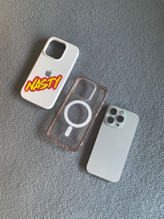 iPhone 15 pro Titanium natural