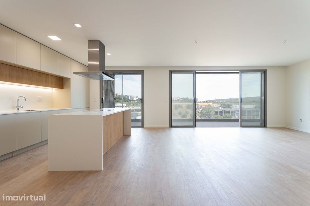 Apartamento T3 Novo a Estrear | 3 Suites | Vista Rio | Garagem Box | C