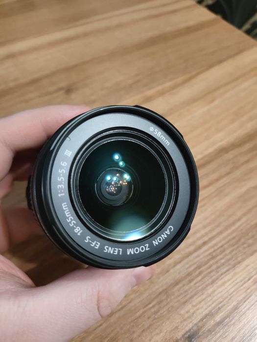 Продам объектив Canon EFS 18-55mm Kit III