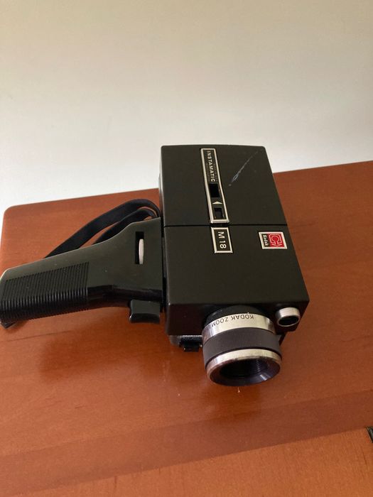 Maquina filmar kodak M 18