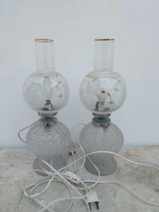 par de candeeiros antigos