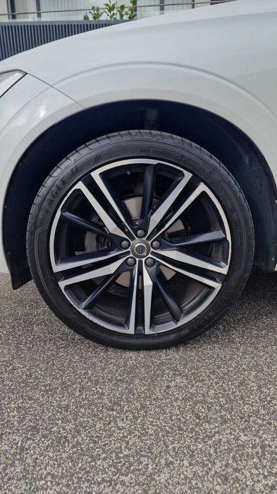Volvo XC60 2.0D4 R.Design AWD Geartronic - IMPECÁVEL!