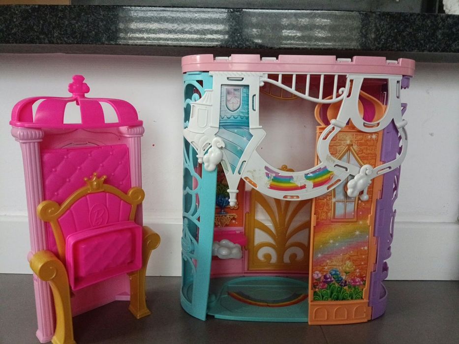Domek Barbie z latająca wróżką -zestaw