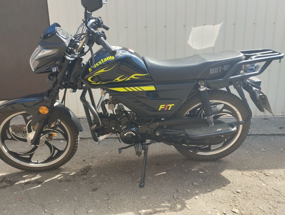 Продам мустанг фит 2