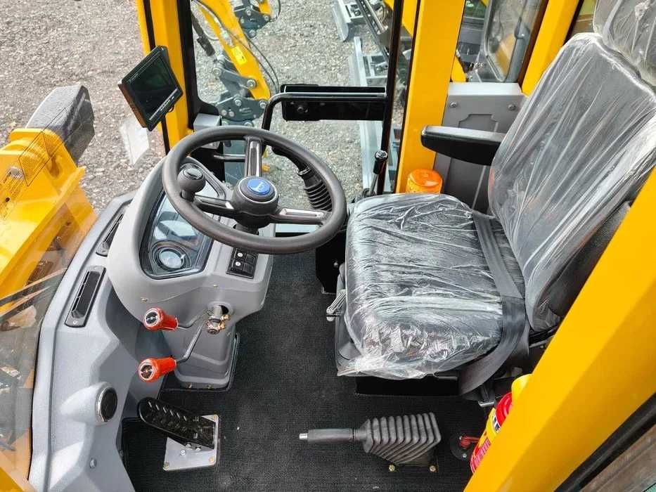 Ładowarka przegubowa  APS 15F Udźwig 1500 kg Gwarancja /nowa