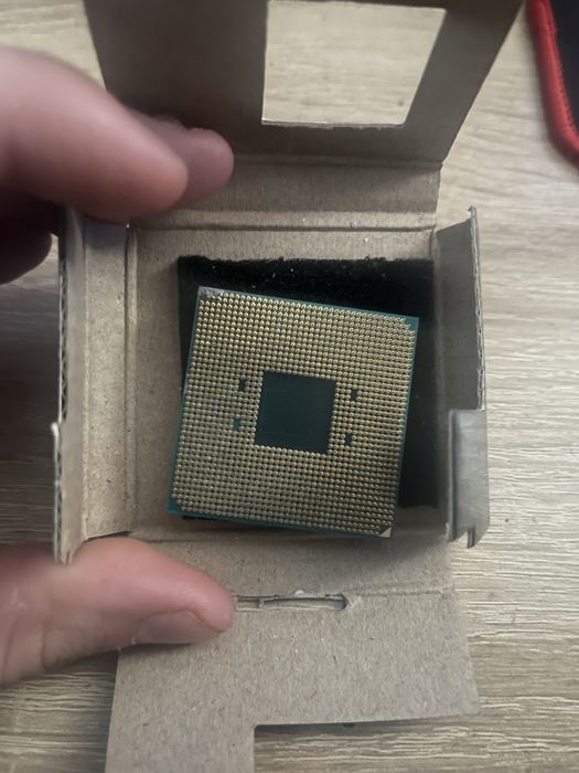 Продам процесор ryzen 3 3200g
