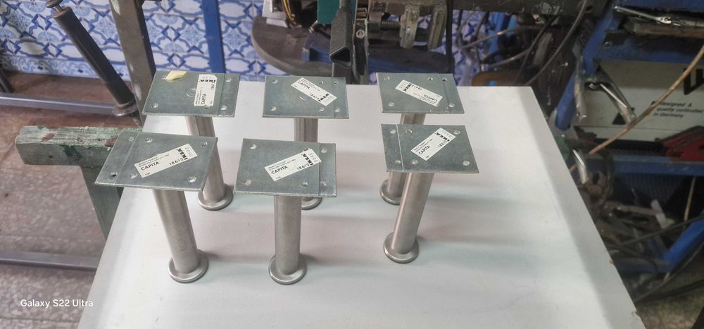 Pés em aço inox 16cm para moveis