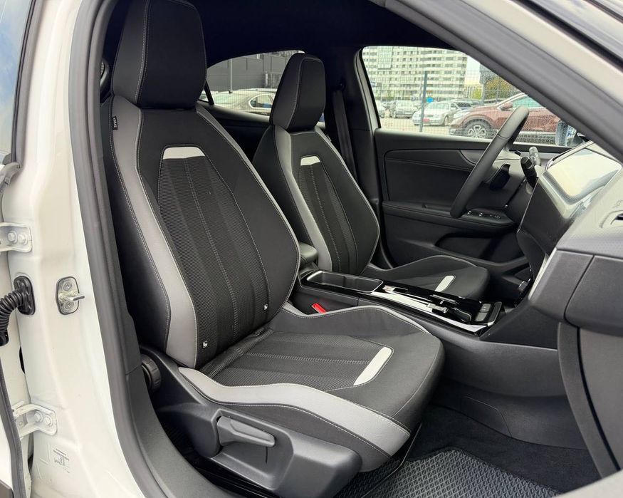 Opel Mokka Official