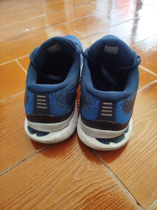 ASICS Gel Kayano 28 - sapatilhas tenis