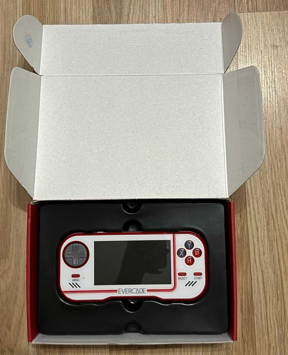 Ігрова консоль Evercade Portable
