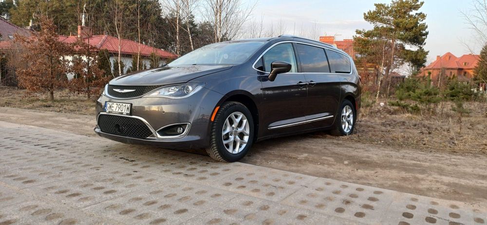Chrysler Pacifica 3.6/8os./Zarejestrowana/AndroidAuto/CarPlay/Ekrany/Kamery 360/Pod LPG