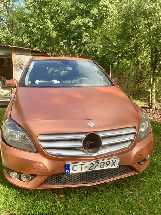Mercedes B180 CDI automat 2012 POWYPADKOWY uszkodzony na części