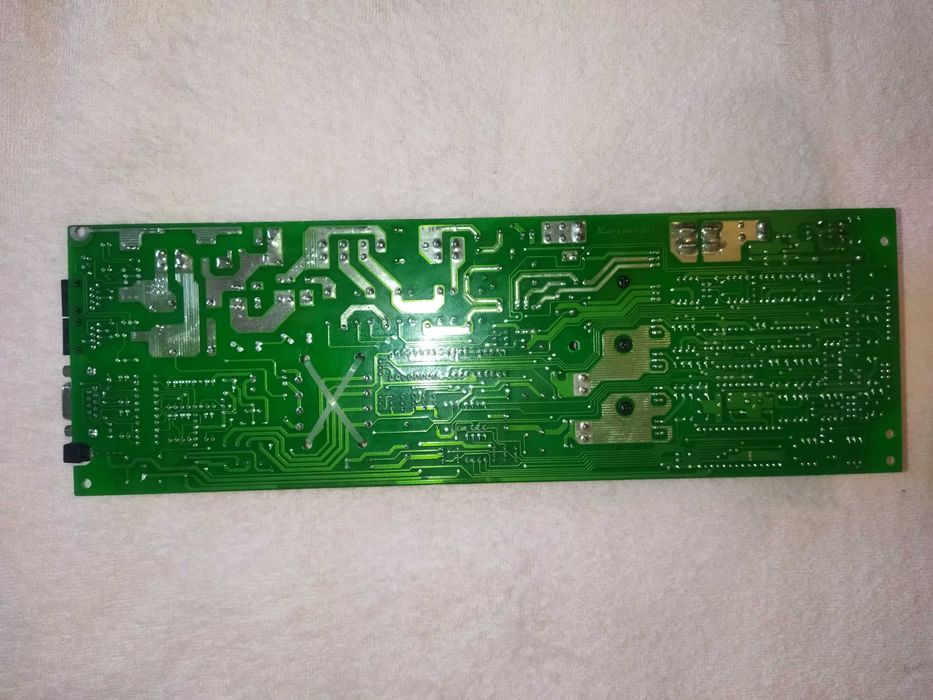 Плата от блока бесперебойного питания.