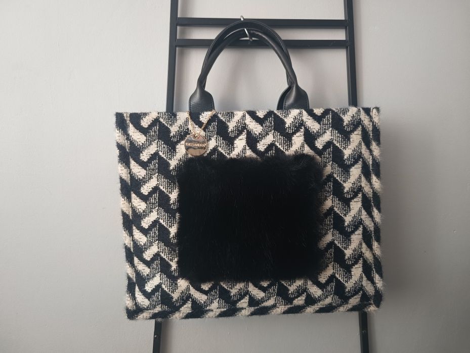 Torebka KASSANDRA materiałowa  A4 futerko