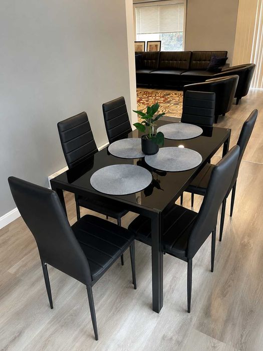 Mesa de jantar em vidro preto com 6 cadeiras/Nova - Entrega gratuita ao domicílio