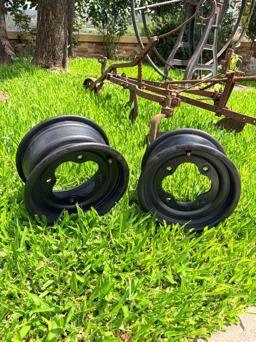 Par de jantes dianteiras Suzuki LTZ 400