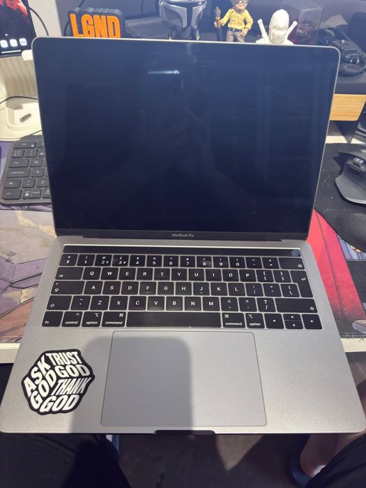 Macbook Pro 13 com touchbar
