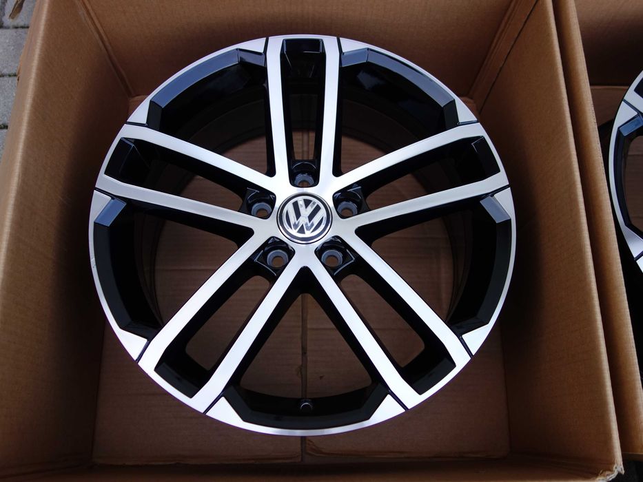 Felgi  VW GOLF VII VIII GTI GTD TOURAN T-ROC Passat  18'' Oryginalne
