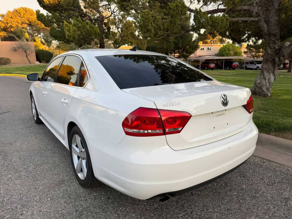 Volkswagen Passat      2015