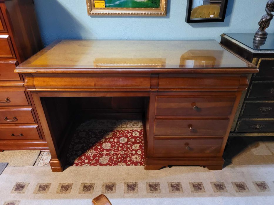 Secretária em madeira maciça com gavetas - Bom estado geral