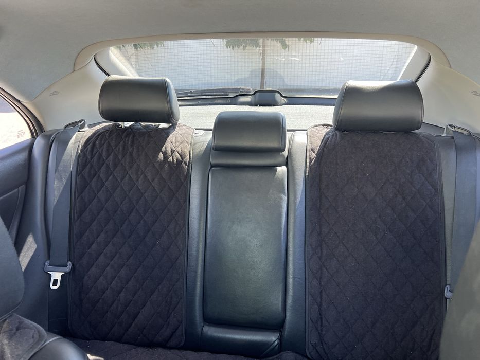 Toyota Avensis 2004 року