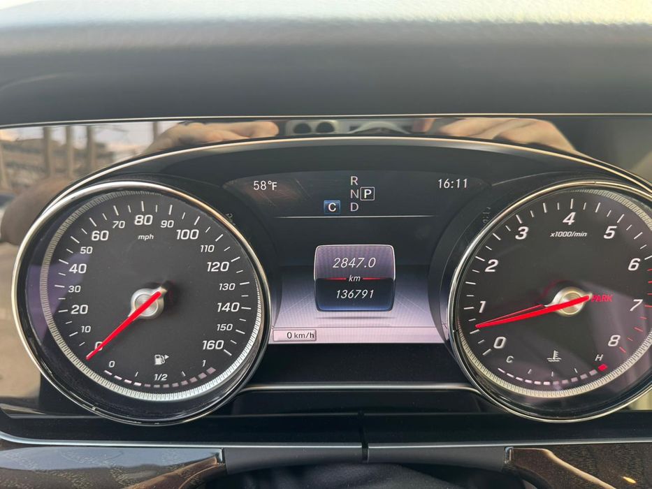 Продам MERCEDES E300