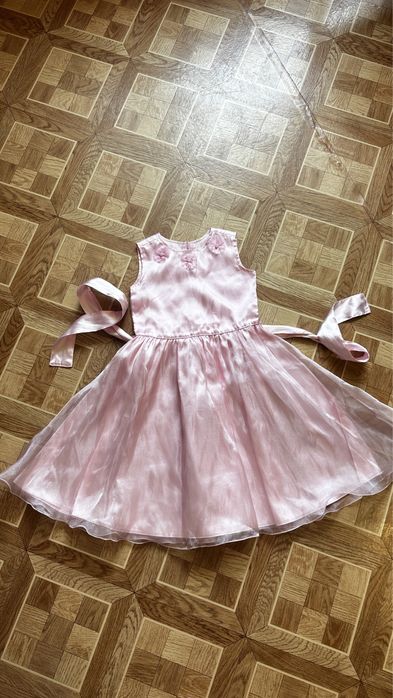 Сукня для дівчінки , святкова .