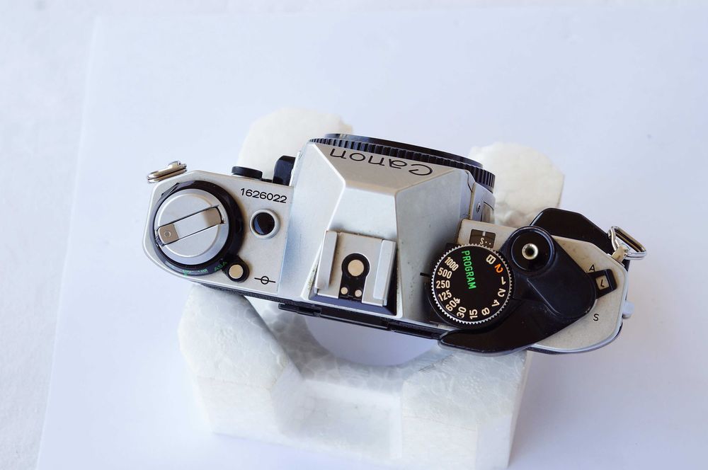 Aparat Canon AE-1 PROGRAM sprawny ładny