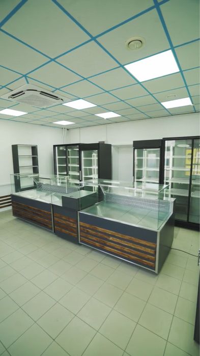 Напольні холодильні вітрини КУБ з динамічним та статичним охолодженням