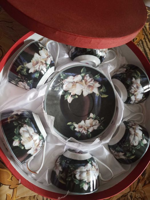 Чайний сервіз на шість чоловік