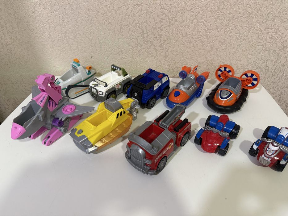 Машинки щінячий патруль