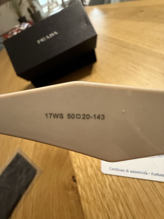 Okulary przeciwsłoneczne Prada