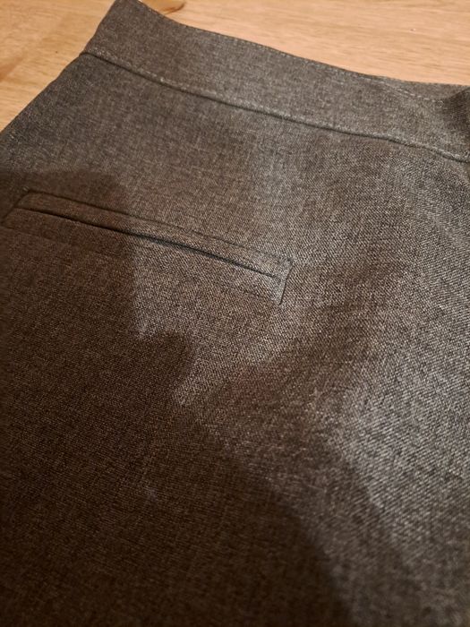 Spodnie materiałowe