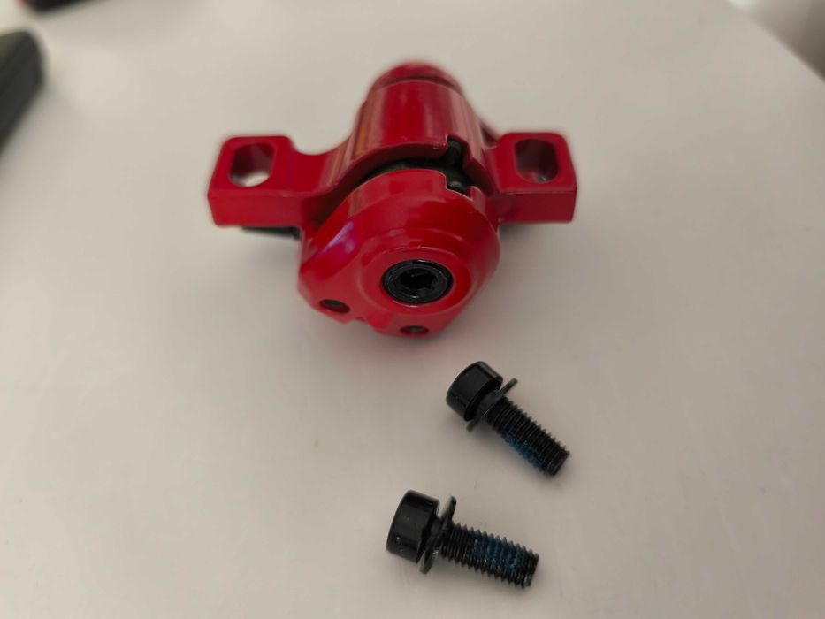 Zacisk hamulca tył TOLIDS RED zestaw,Xiaomi M365 pro pro2 1s essential