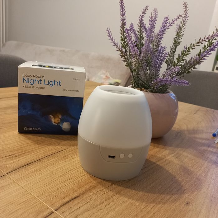 Lampka nocna, projektor