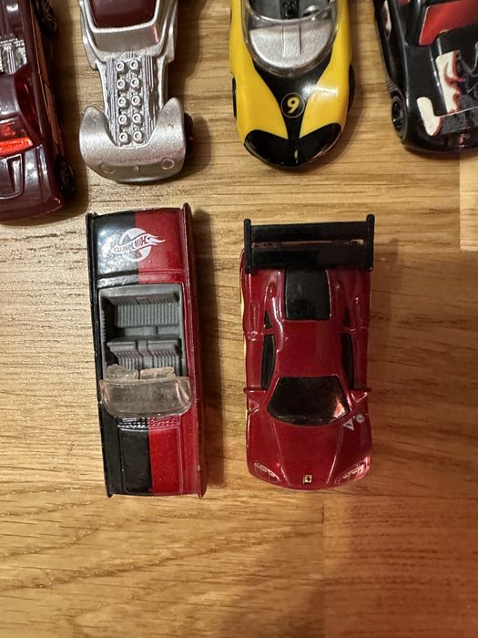 Коллекция машинок Hot Wheels