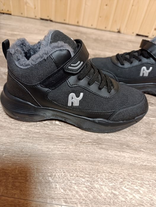 Нові чоловічі зимові черевики