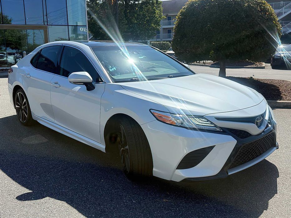 Toyota Camry      2020