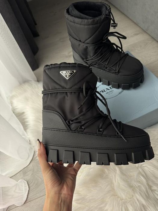 Moon Boots Prada